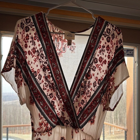 Maxi Dress with tie waist - Picture 3 of 8